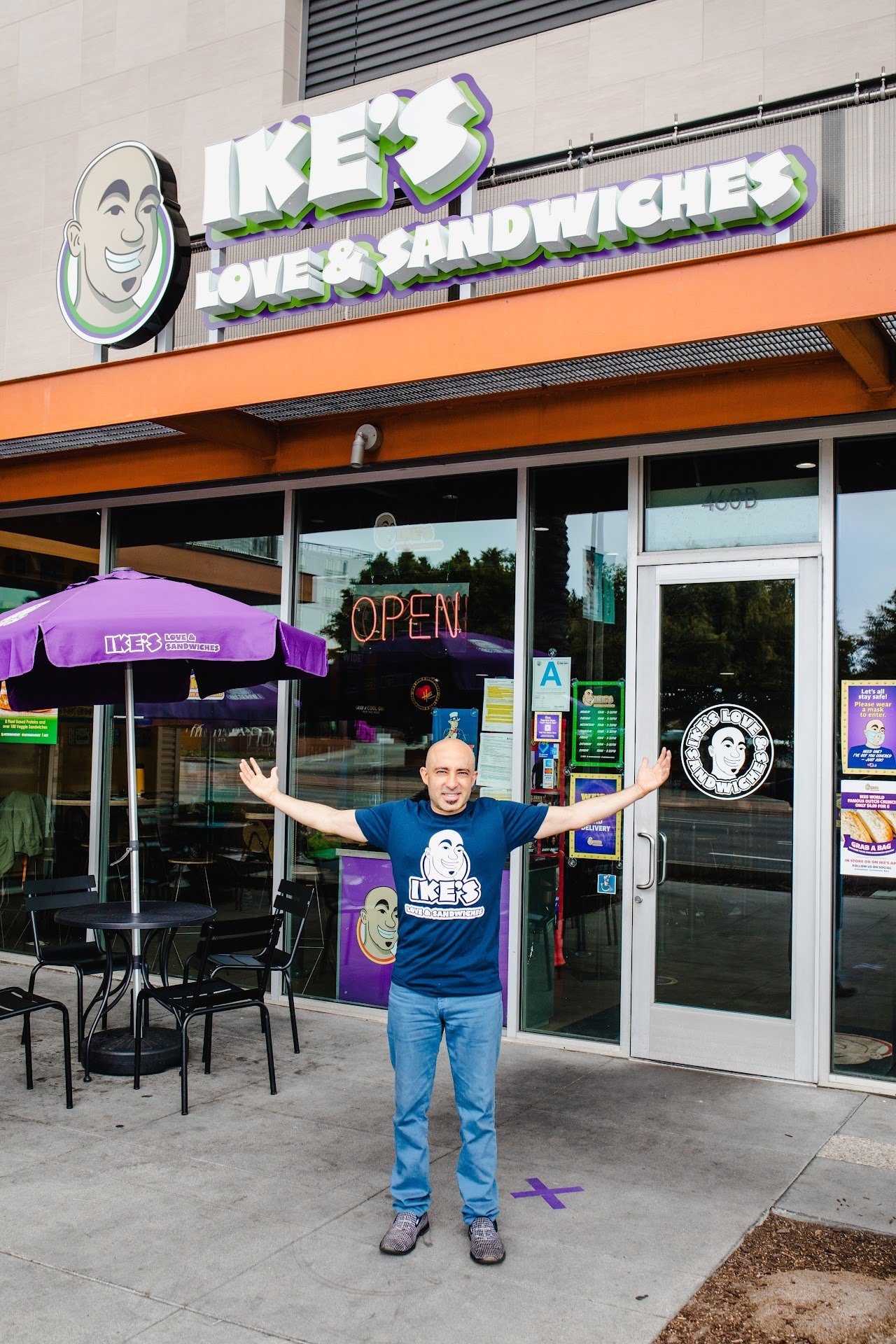 Ike's Love & Sandwiches - Mesa
