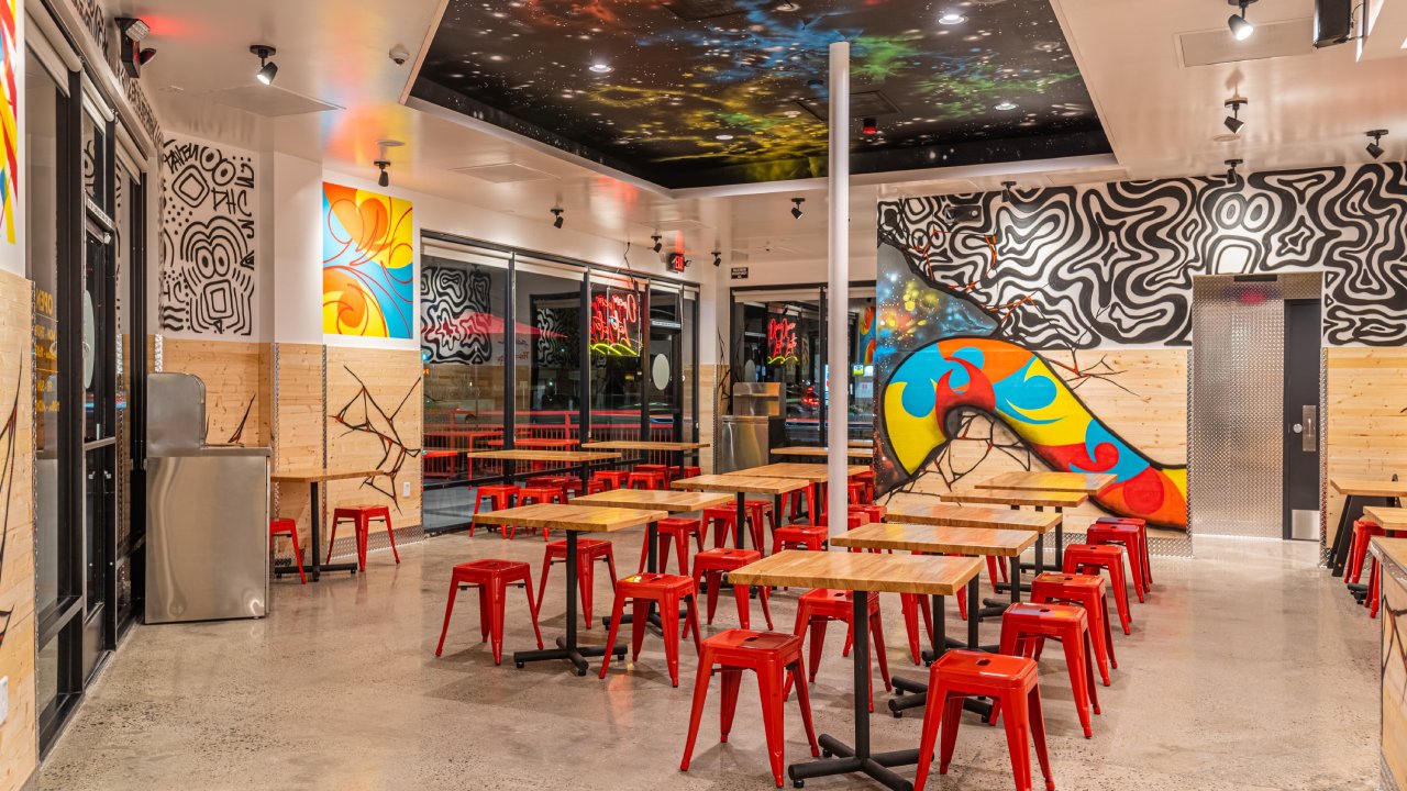 Dave's Hot Chicken, photo via a web search