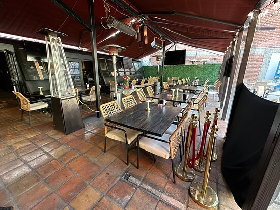 Diplomat Restaurant, photo via a web search