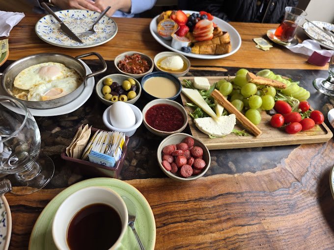 Istanbul Café & Restaurant, photo via a community directory