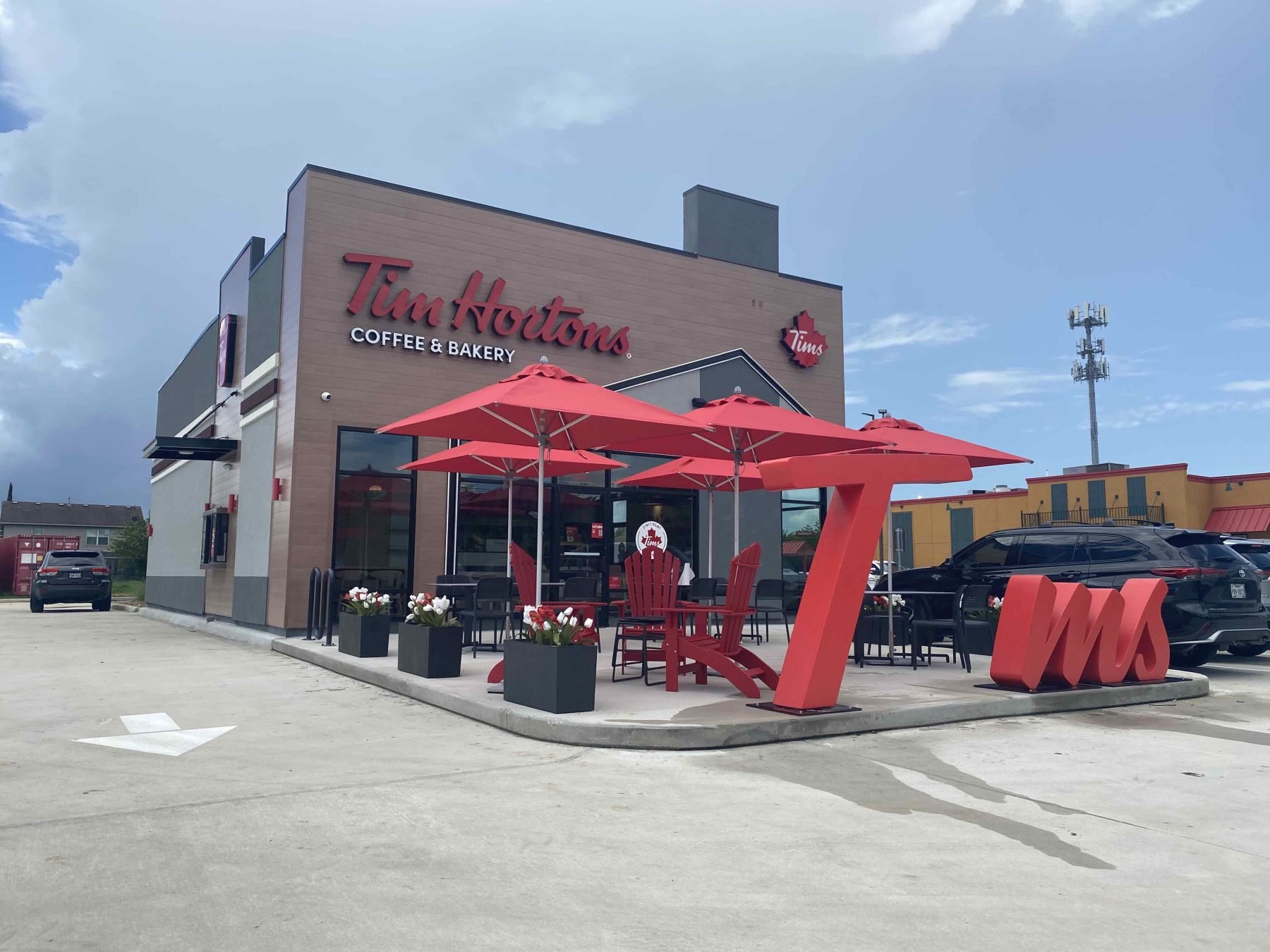 Tim Hortons — Websearch photo
