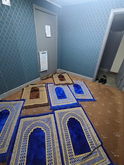 Muslim Prayer Room — Websearch photo