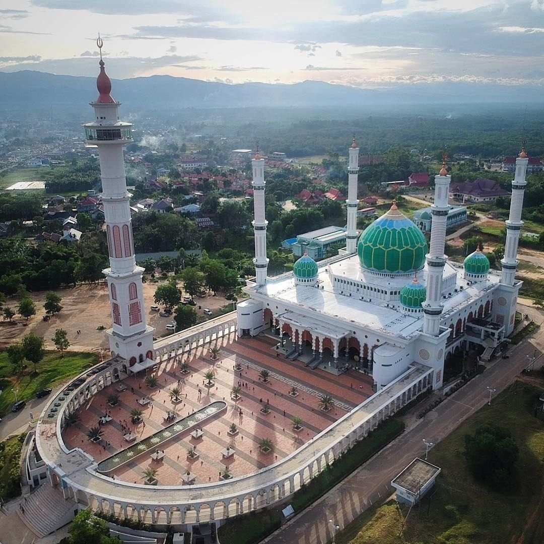 Madani Mosque — Websearch photo