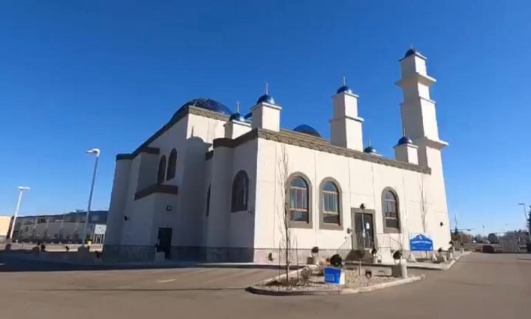 Medina Mosque — Websearch photo