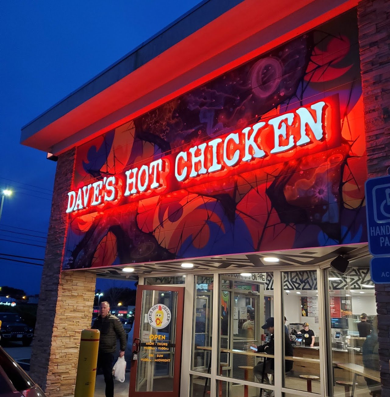 Dave's Hot Chicken - Portsmouth